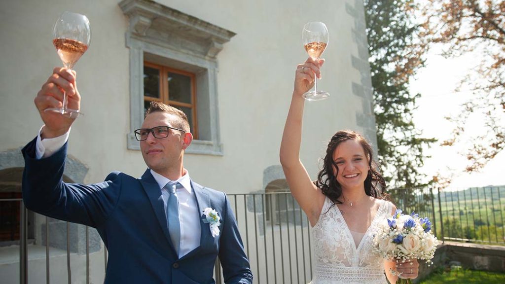 Penina na poročnem slavju